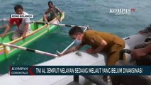 TNI AL Jemput Nelayan Sedang Melaut Yang Belum Divaksinasi