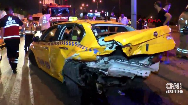 Beylikdüzü D-100 Karayolu'nda aynı yerde iki kaza: 5 yaralı