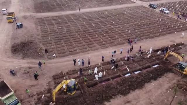 La segunda oleada de covid en Indonesia causa estragos