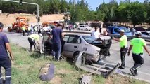 UŞAK - 8 aracın karıştığı zincirleme trafik kazasında 8 kişi yaralandı