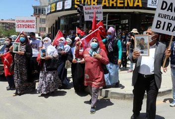 VANLI AİLELERİN EVLAT NÖBETİNDE 18'İNCİ HAFTA