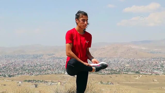 VAN - Milli atlet Nevin İnce, 20 Yaş Altı Avrupa Şampiyonası'ndan altın madalyayla dönmeyi hedefliyor