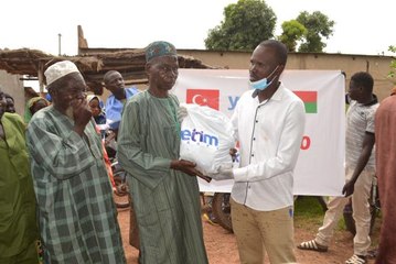 Yetim Vakfı, hayırseverlerin desteğiyle 24 ülkede kurban yardımı yapacak