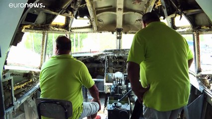 شاهد: فلسطينيان يحولان بوينغ 707 إلى مقهى ومطعم وجبات سريعة