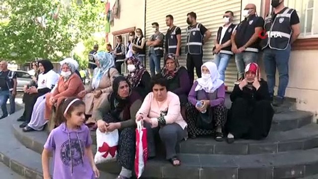 Evlat nöbetindeki anne Hatice Levent, kızını HDP ve PKK’dan almakta kararlı
