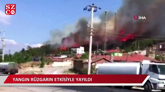 Foça'daki yangına müdahale devam ediyor