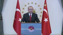 ANKARA - Cumhurbaşkanı Erdoğan: 'Ülkemizi savunma sanayinde dışa bağımlılıktan tamamen kurtarıncaya kadar yatırımlarımızı artırarak devam ettireceğiz'