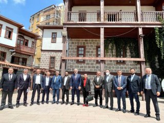 AK Parti İstanbul İl Başkanı Kabaktepe, AYD tarafından düzenlenen "Anadolu Sohbetleri"ne katıldı