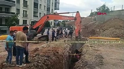 Toprak altında kalan işçi yaralı kurtarıldı