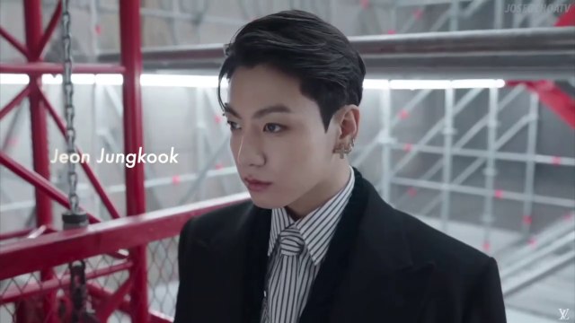 BTS X LOUIS VUITTON FASHION SHOW!