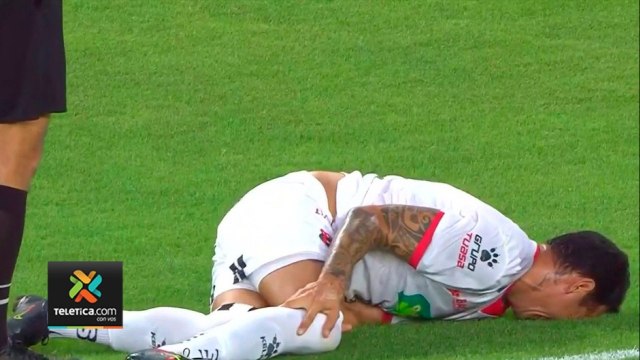 td7-arreola-sera-examinado-sobre-lesion-en-su-rodilla-080721