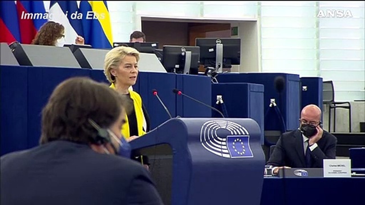 Ungheria, Von der Leyen: "Legge discrimina Lgbti, è vergognosa”