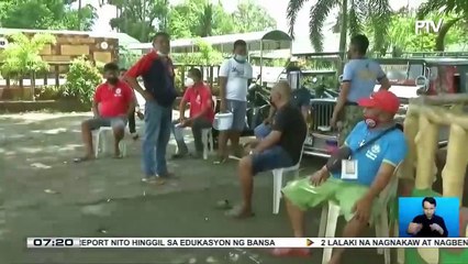 Télécharger la video: Evacuation center sa Batangas, umakyat na sa 28; 1,344 families, bilang ng mga lumikas at naninirahan sa mga evacuation center