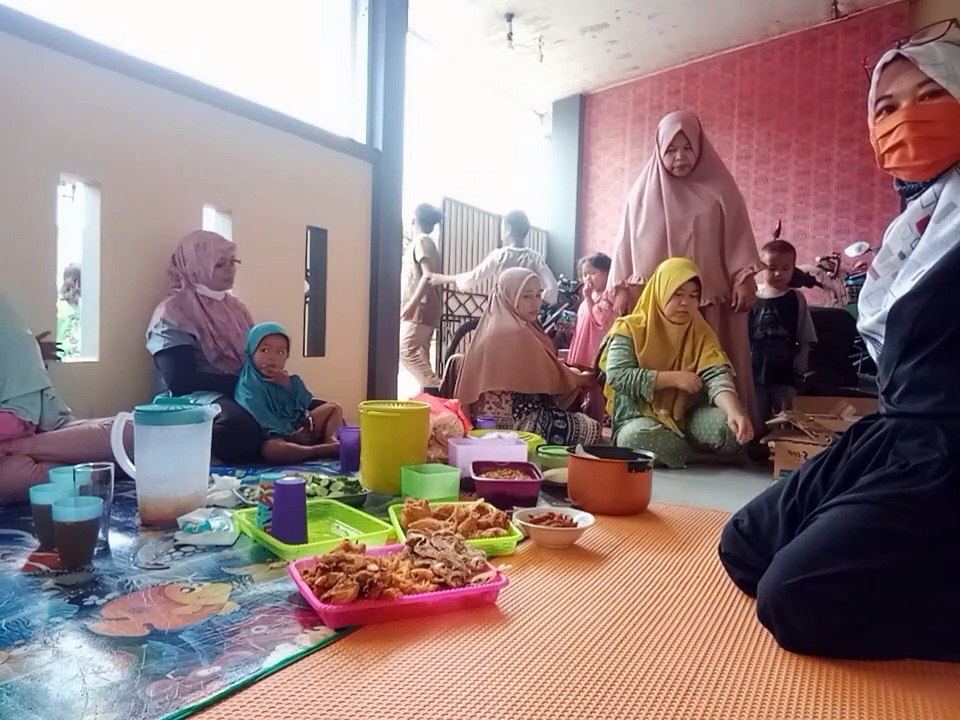 Gathering before ramadhan , one tradition in Indonesia