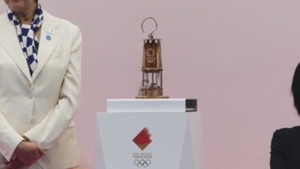 La antorcha olímpica inicia el relevo en Tokio a puerta cerrada por la covid