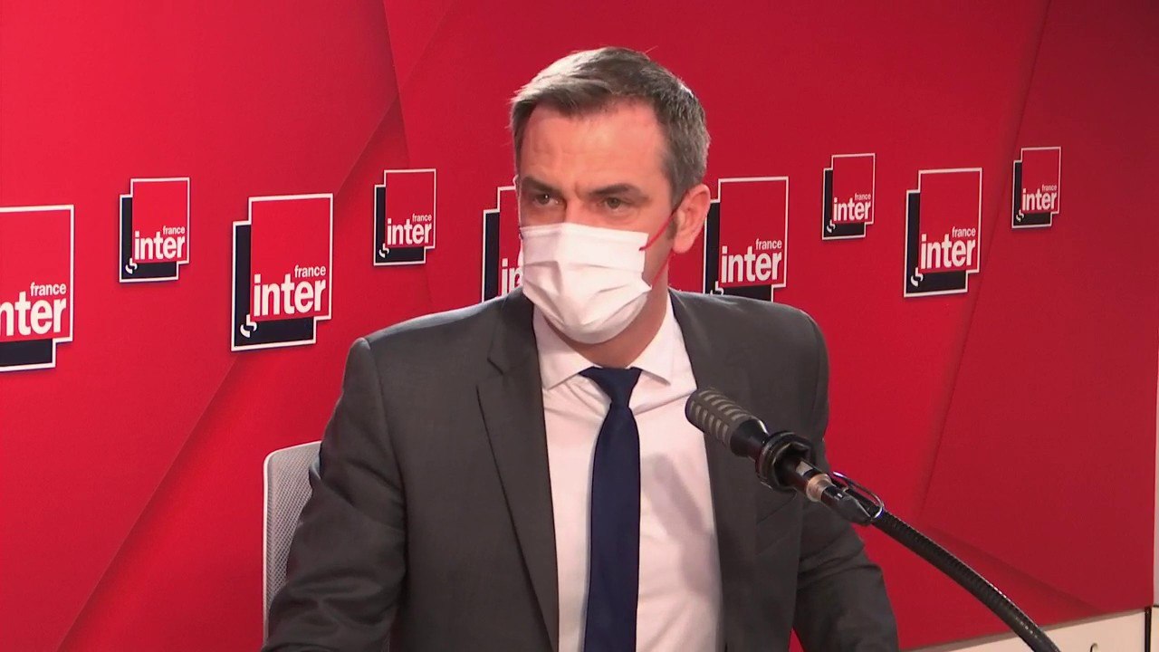 Olivier Véran : "Nous avons demandé aux ARS de regarder avec intérêt les initiatives locales qui peuvent être prises par des associations, des collectivités : des tombolas, des dons de places, etc. pour valoriser la vaccination."