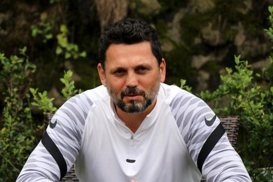 Gaziantep Teknik Direktörü Erol Bulut, 5-6 transfer daha yapacaklarını belirtti