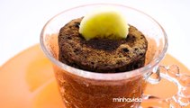 Bolo de chocolate com 3 ingredientes: fácil de fazer e super saboroso