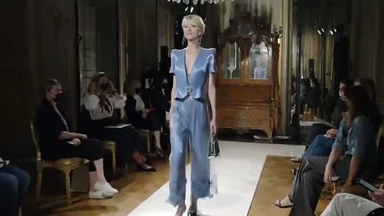 مجموعة Armani Privé هوت كوتور خريف 2021-2022