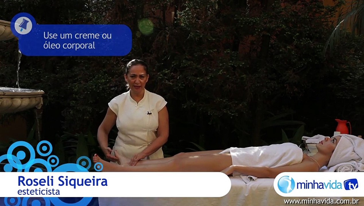 Drenagem linfática: massagem nas pernas acaba com inchaço