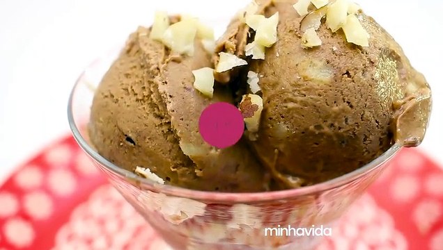 Sorvete de chocolate fit: saboroso e com poucas calorias