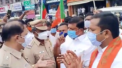 அண்ணாமலை தலைவரான முதல் நாளே.. கரூரில் பாஜக "சம்பவம்".. காரை நிறுத்தி இறங்கிய கலெக்டர்.. பரபரப்பு