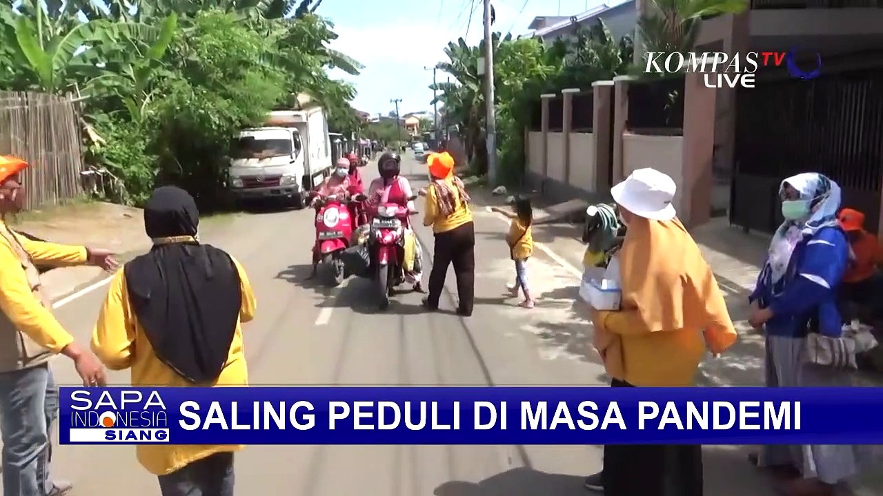 Sebuah Komunitas di Makassar Bagikan Ribuan Vitamin dan Masker Gratis