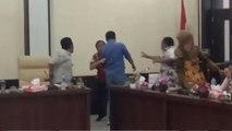 Beda Pendapat dalam Rapat, Dua Anggota DPRD Berkelahi