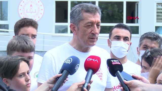 Son dakika haberleri | MİLLİ EĞİTİM BAKANI SELÇUK, ÖĞRENCİLERLE SU SAVAŞI YAPTI -2