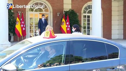 Sánchez recibe a Ayuso en La Moncloa