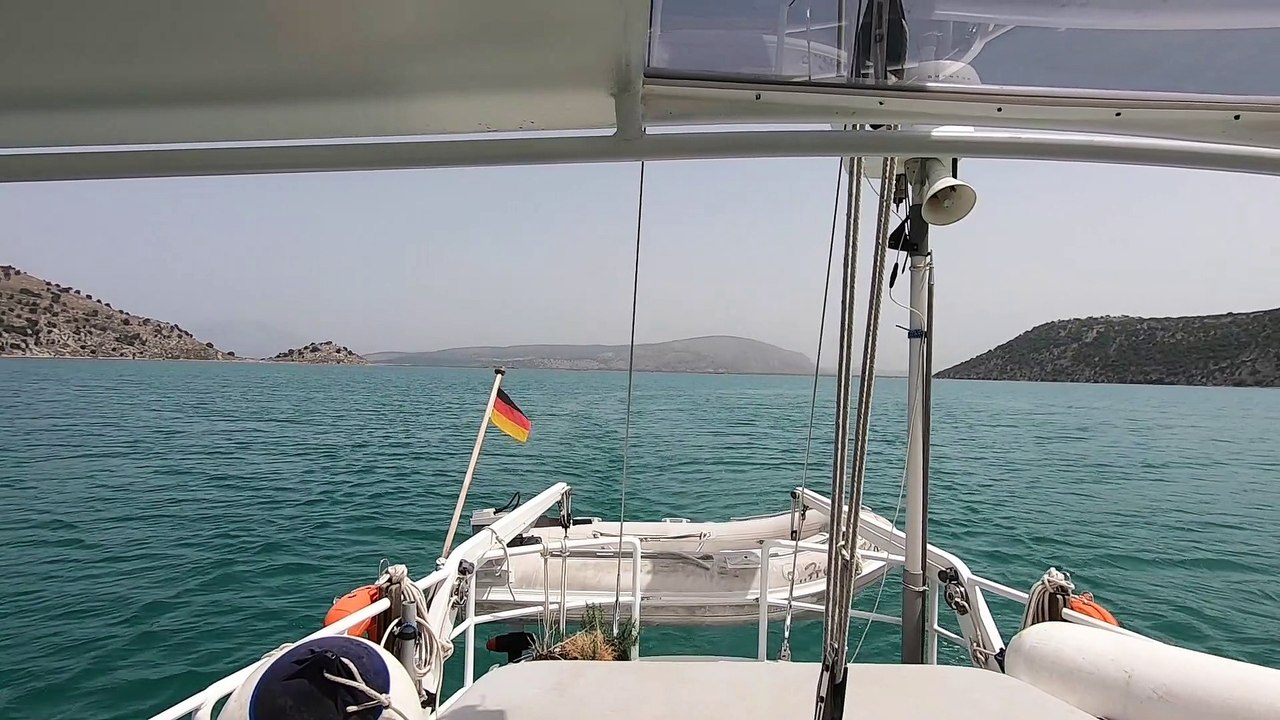 Nisis Petalas - Port Vathi