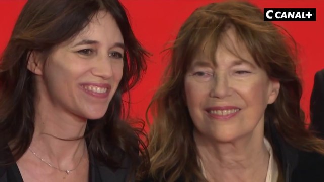 L'équipe du film Jane Par Charlotte avec Jane Birkin et Charlotte Gainsbourg - Cannes 2021