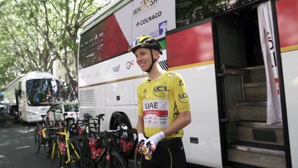 Inside teams - Pogacar hands out gifts to children