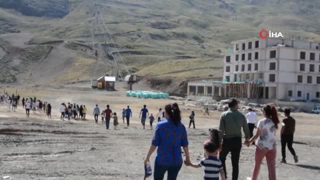 Son dakika haber: Hakkari'de 1. Geleneksel Çocuk Şenliği başladı