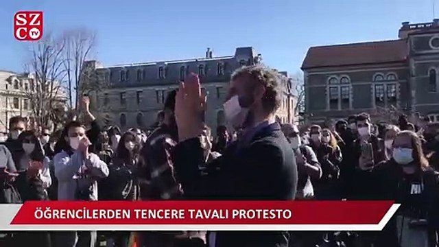 Boğaziçi öğretim üyesi için tencere tavalı eylem