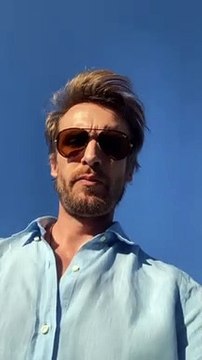 Philippe Lacheau s'adresse à ses fans avec l'humour qu'on lui connait. Juillet 2021