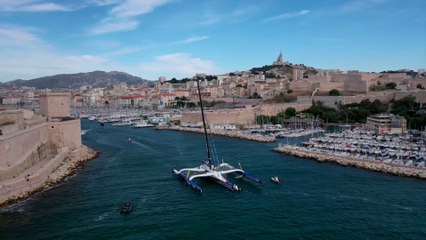 BONJOUR MARSEILLE - MAXI BANQUE POPULAIRE XI - VOILE BANQUE POPULAIRE