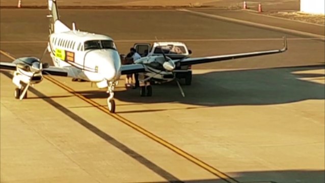 Avião do Governo chega a Cascavel trazendo nova remessa de vacinas contra o Covid-19
