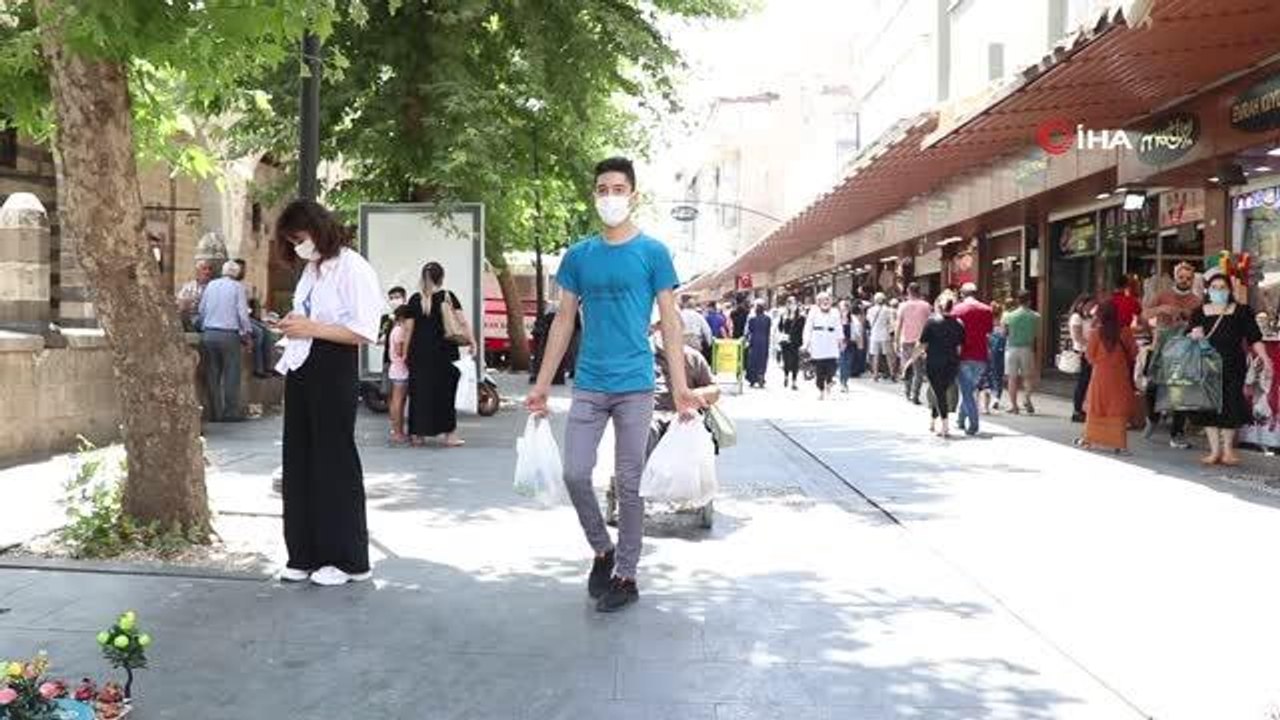 Engelini, hayata gülen gözleri ile aştı