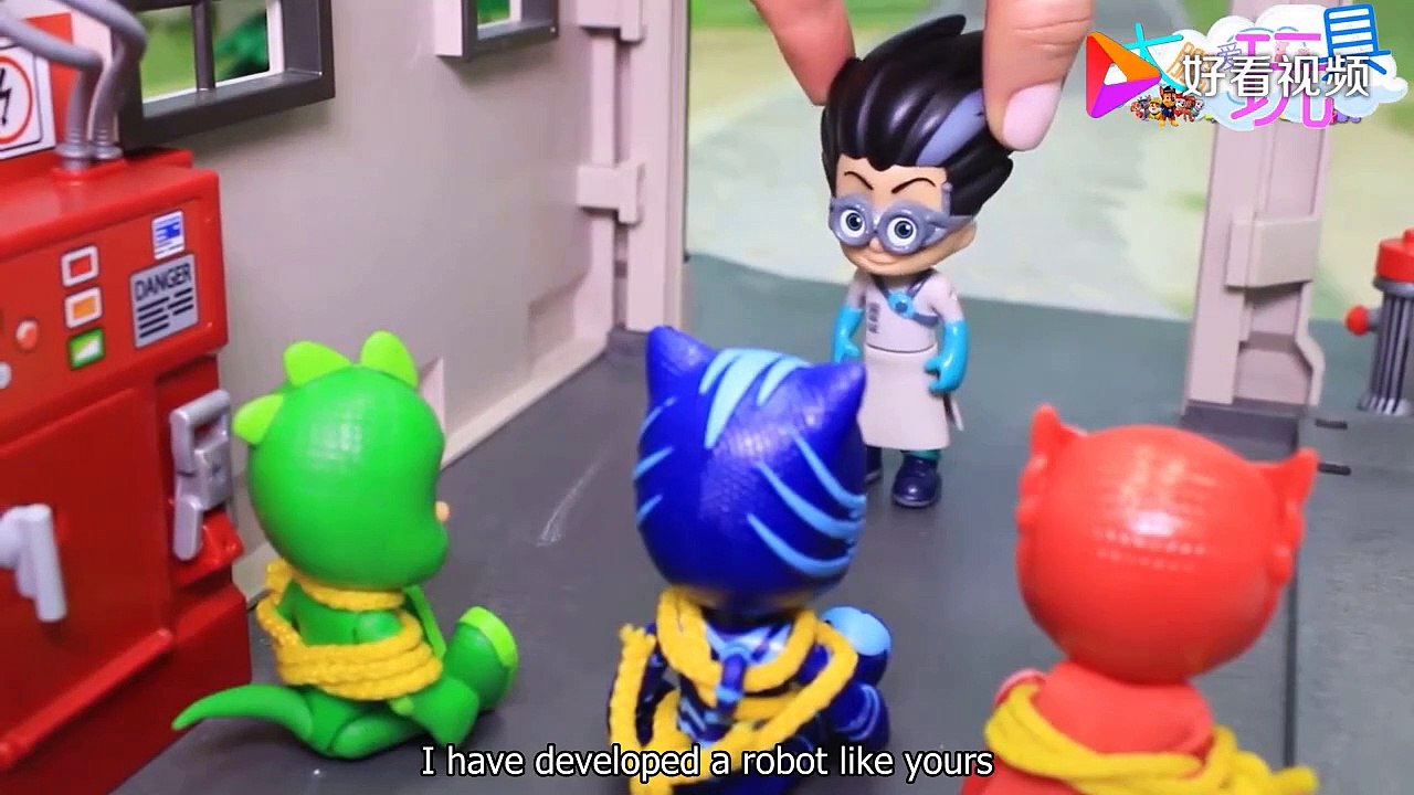 The robot made by the doctor looks exactly like the little hero in pajamas?