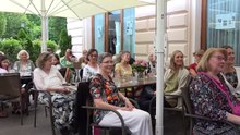 Ein Freund, ein guter Freund | Comedian Singers | Hotel Regina