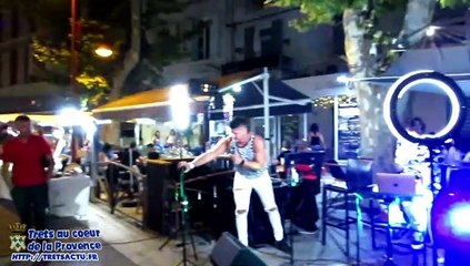 Marché nocturne de Trets animé par les frères Quintino - 9Juill2021