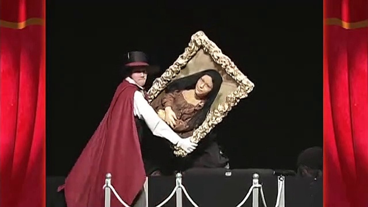 Steal "Mona Lisa's paintings"!