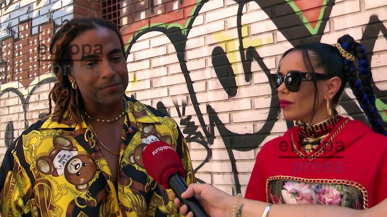 Beatriz Luengo y Yotuel graban un remix de su canción ‘Rakatá’ y no pueden estar más felices