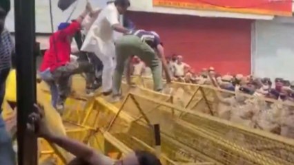 Скачать видео: Haryana: Farmers clashes with police in Yamunanagar