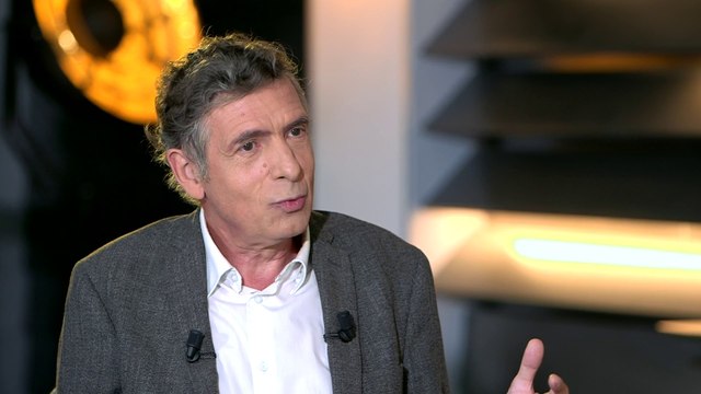Éric Caumes: À partir du moment où on accepte que les virus circulent, on aura des variants qui émergeront