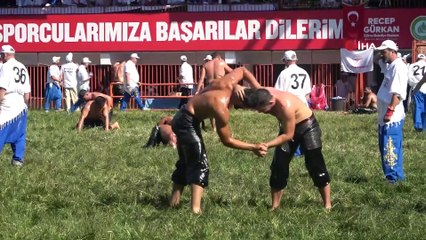 Tarihi Kırkpınar Yağlı Güreşleri’nin ikinci günü başladı