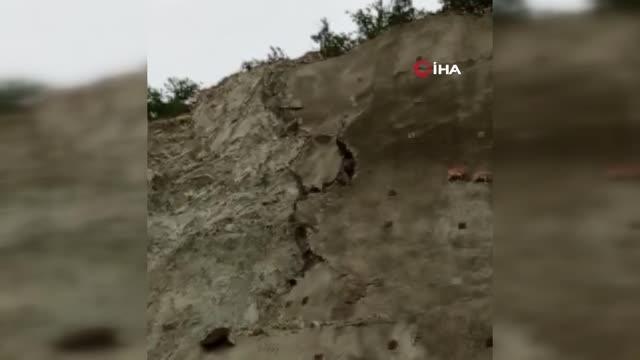 Baraj setine tırmanan keçiler, görenleri şaşkına çeviriyor