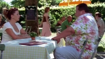 Die Rosenheim Cops - Staffel 6 Folge 9 - Reiche Säcke, arme Schweine