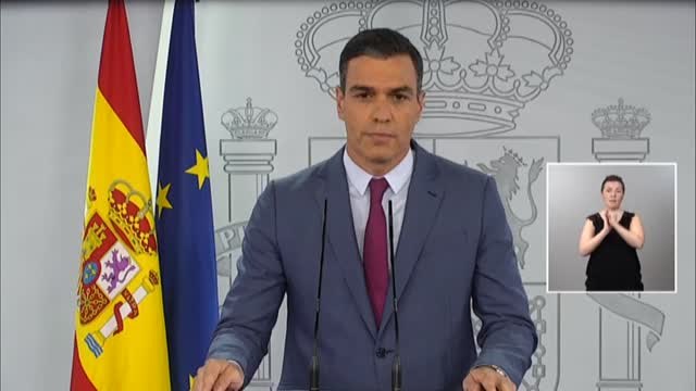 Sánchez refuerza la posición de Calviño y prescinde de Ábalos y Calvo